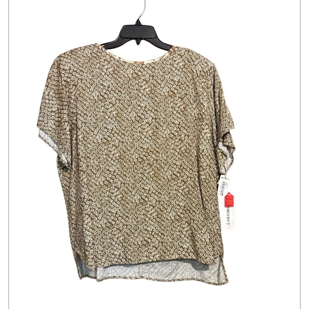 Itinerary Dillards  Patterned  Top new size Large New